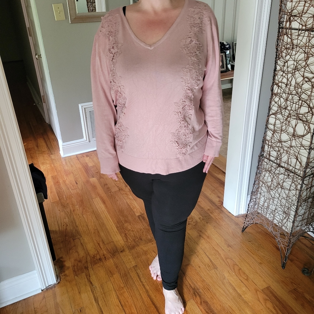 Lightweight Lane Bryant Sweater Raised Appliqué Embroidery Dusty Rose Pink 18/20 - Picture 12 of 16